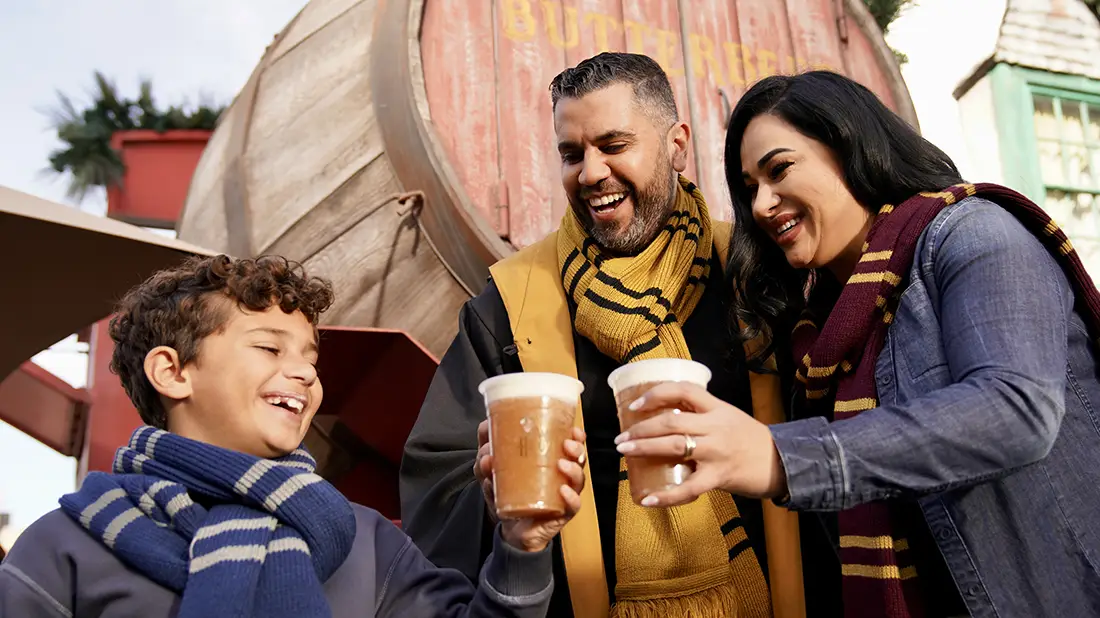 Universal Studios Hollywood and Universal Orlando Resort Celebrate the Return of Butterbeer Season